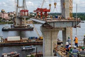 Construção de ponte sobre as águas, engenheiro profissional
